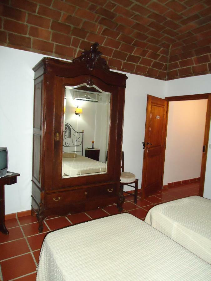 Monte Da Avo Chica Hotel Monsaraz Exterior photo